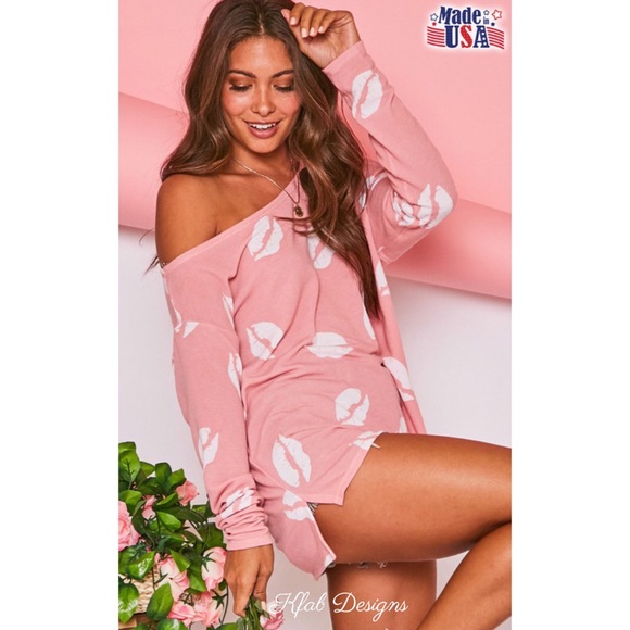 ❤️LAST 1! Asymmetrical Cutout Super Soft Lip Top! - Picture 4 of 9